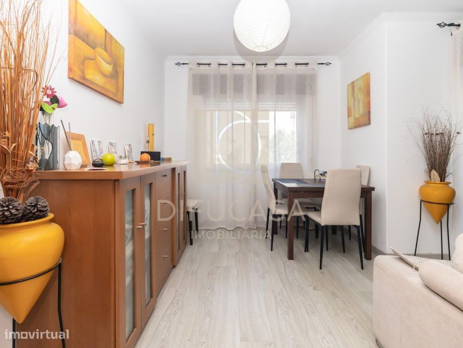 R363 Apartamento T3 1º Andar Amora