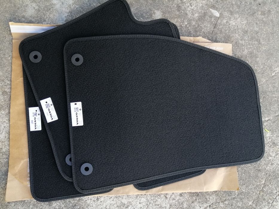 Tapetes em pano originais e novos para Volvo XC40