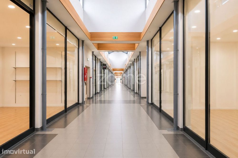 Loja com 91 m² no Centro Grossista de Albergaria