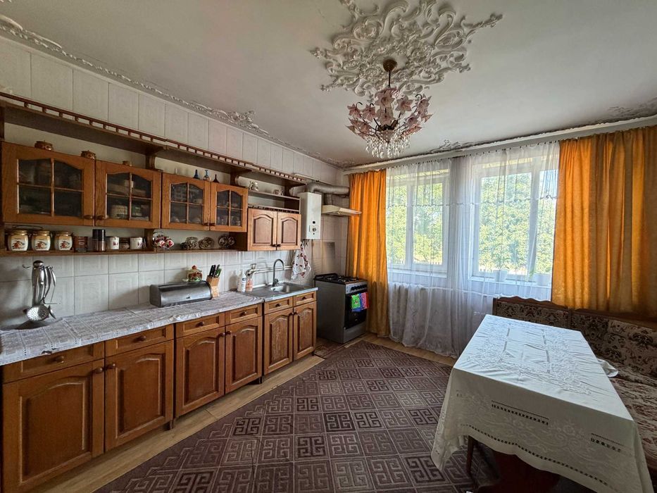 Продаж капітального будинку в м. Яготин