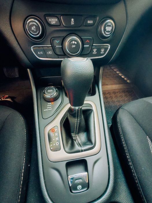 Jeep Cherokee KL  4*4   latitude 2016  ТЕРМІНОВИЙ ПРОДАЖ