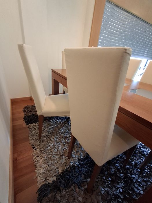 Conjunto Mesa Nogueira + 6 Cadeiras - Extensível!