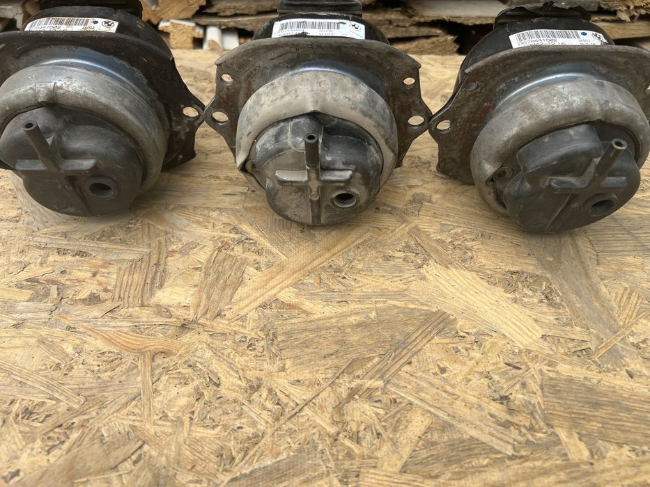 Продам подушку двигуна бмв х5 Е70 3.0 дізель