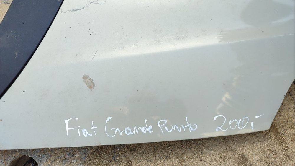 Fiat Grande Punto maska pokrywa silnika