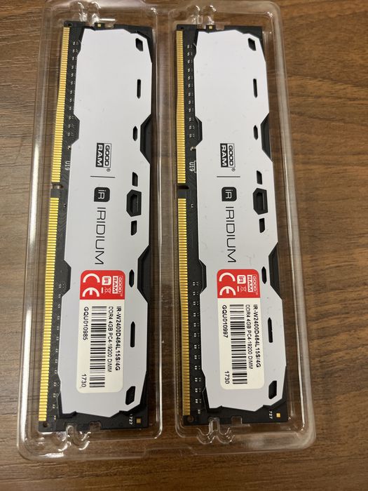 DDR4 8GB(2x4GB). PC4-19200. IR-W2400D464l15s/4G