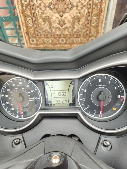 Yamaha xmax 300 2018год