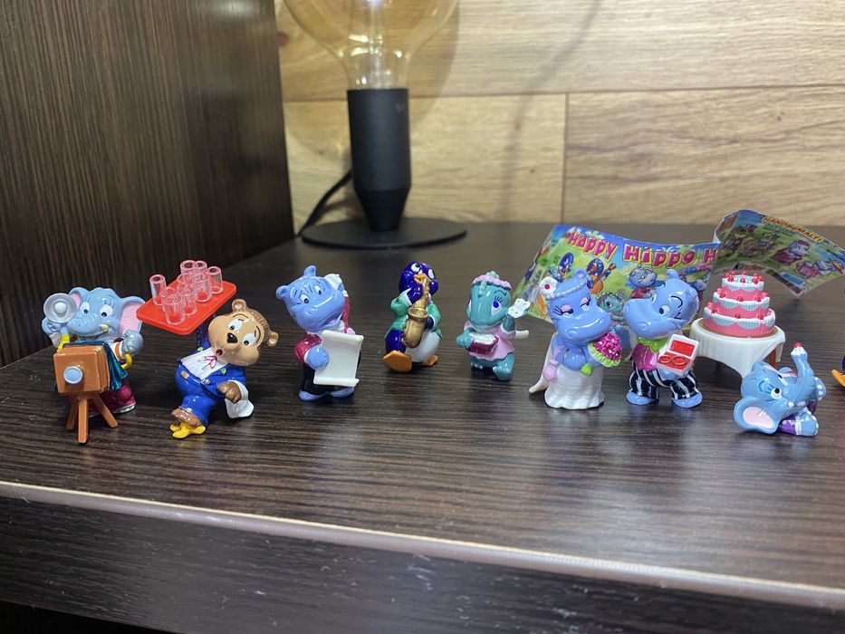 Весілля бегемотиків кіндер іграшки свадьба бегемотиков