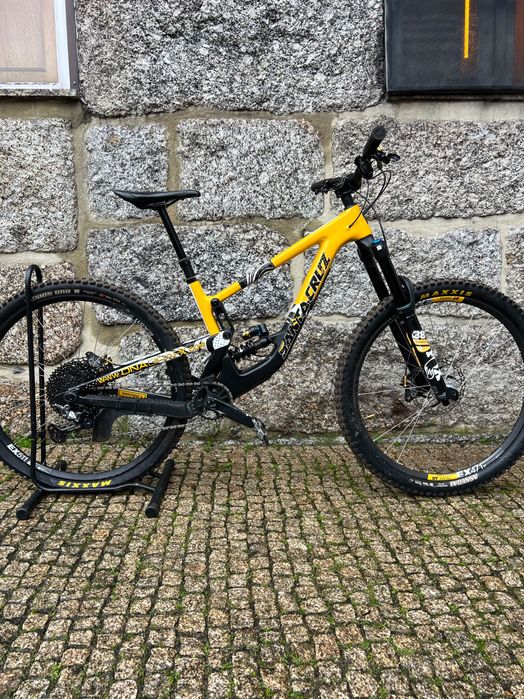 Santacruz Megatower Carbono  full 29