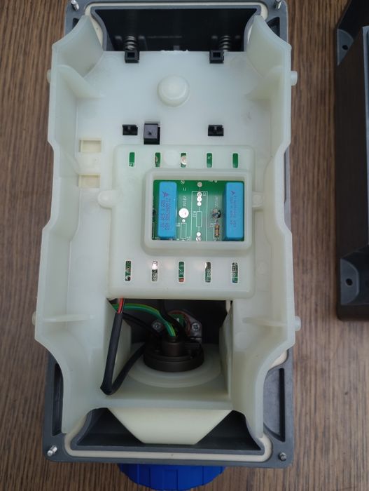 Gniazdo Natynkowe SCAME Ex 2D ADVANCE GRP 2P+E 16A 250V IP66