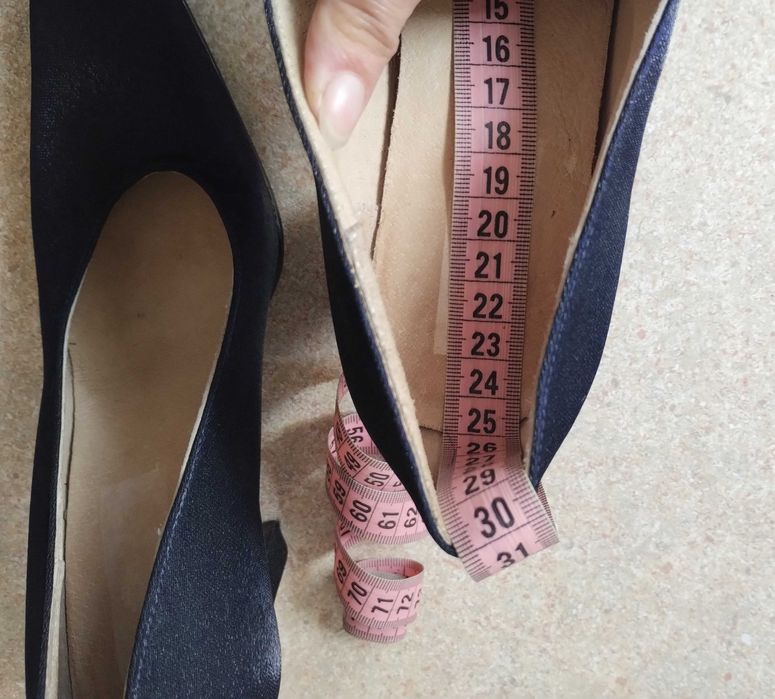 Buty szpilki czółenka granatowe rozm 37