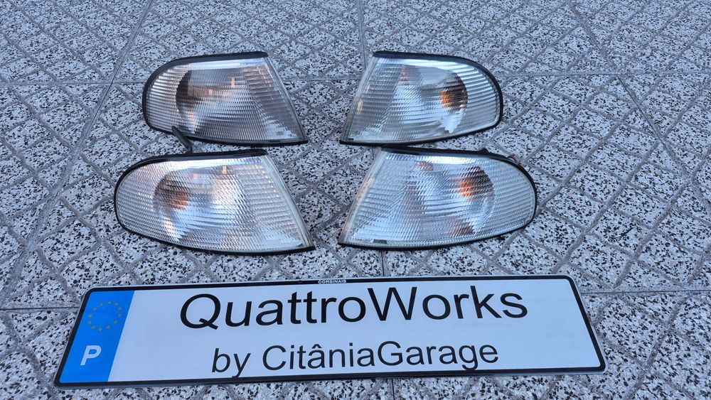 AUDI A4 B5 (8D)-PISCA/ÓTICA DIREITO-ESQUERDO 94 até 1999 Pré-Facelift