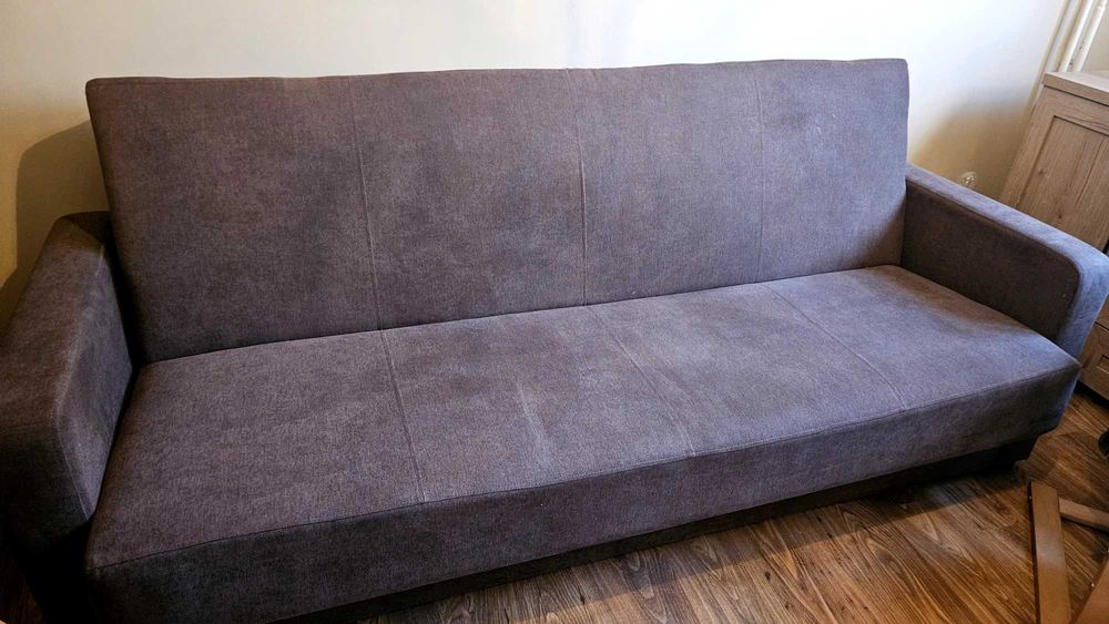 Wersalka plus 2 fotele mało używane.