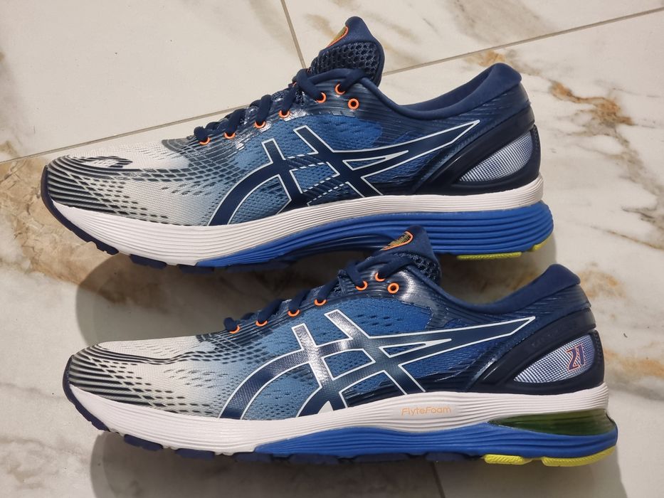 Оригінал 100% чоловічі кросівки asics nimbus 21   eur 45