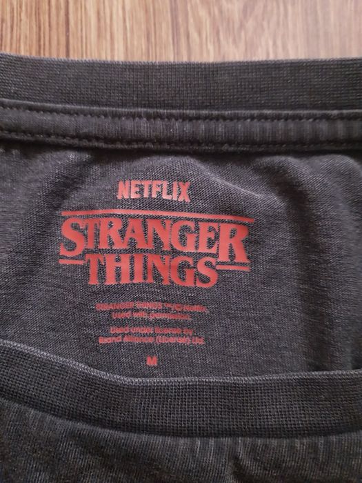 Koszulka damska Netfliks  Stranger Things M