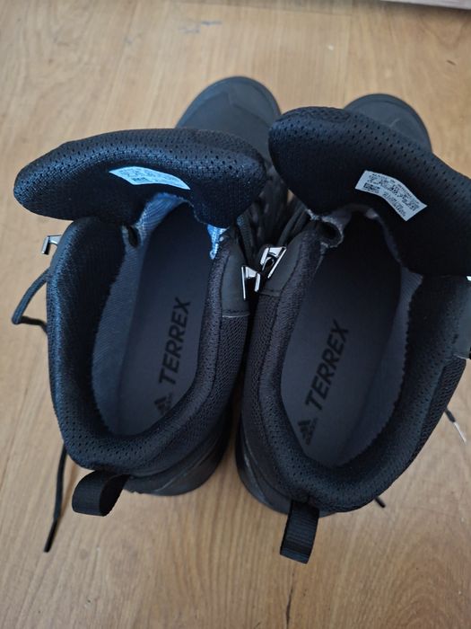 Adidas terrex 40