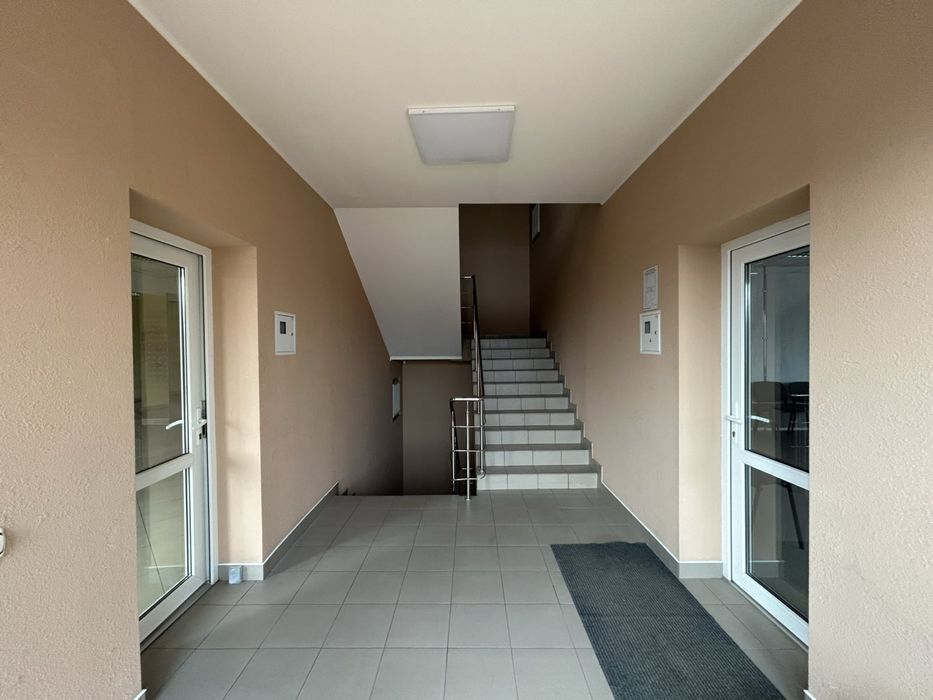 Продаж приміщення на Мазепи 95