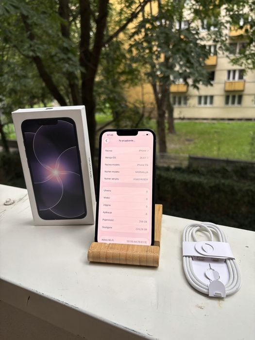 Iphone 17 E NOWY