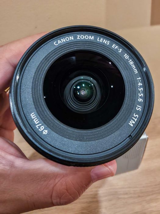 Objetiva Canon EF-S 10-18mm f/4.5-5.6 IS STM AF – Excelente Estado!