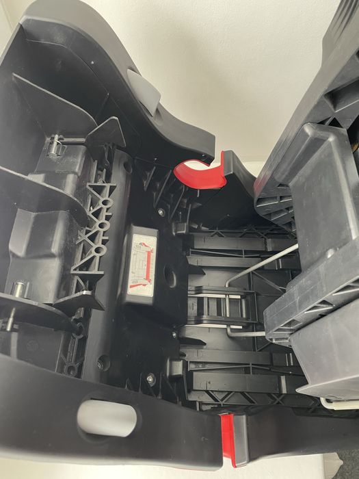 Дитяче автокрісло BRITAX-ROMER KING II BLACK SERIES Fire Red 9-18 кг