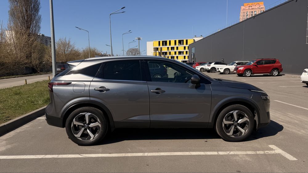 Nissan Qashqai 2023. 1.3 MHEV Xtronic Tekna