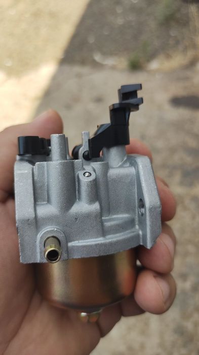 Карбюратор на бензогенератор.