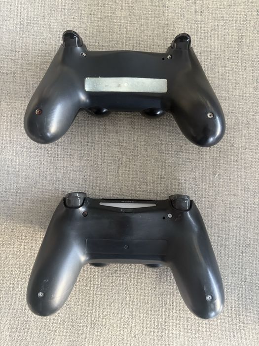 Comandos PS4 originais DualShock 4 para peças (2 unidades)