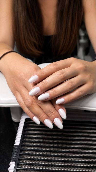 Nail designer/manicure