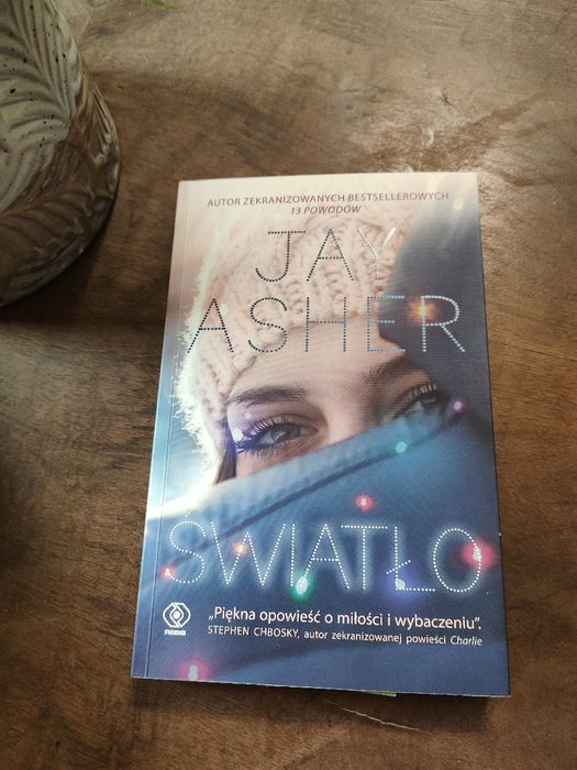 Jay Asher Światło w mroku