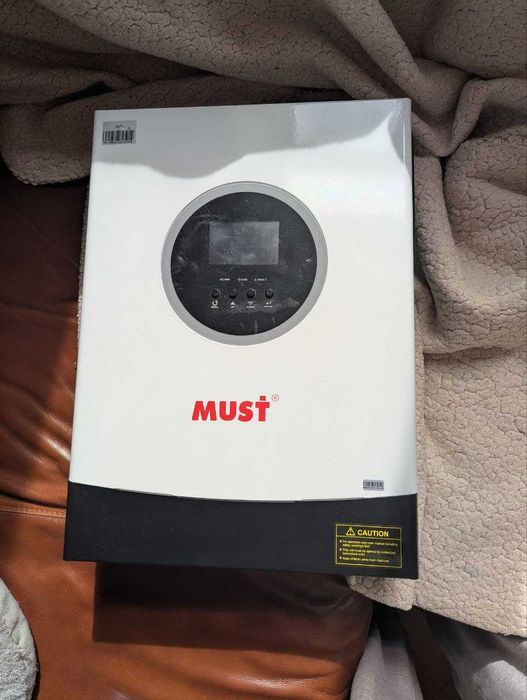 Гібридний інвертор Must 48V 5.5KW pv18-5548 prem