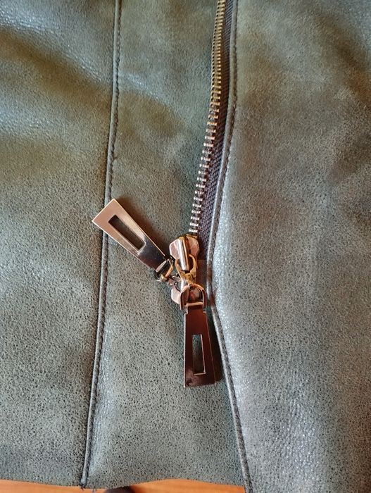 Продам женскую дубленку