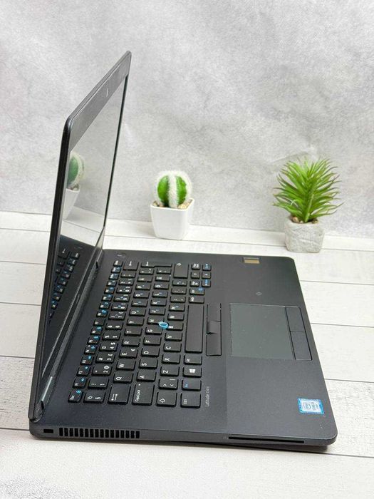 Dell 7470 i5-6300U 8ram ssd 256 Full HD 1920-1080