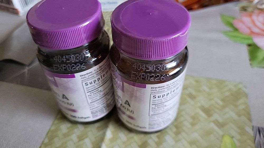 Bluebonnet Nutrition, Vitamin A, 3,000 mcg (10,000 IU), 100 Softgels