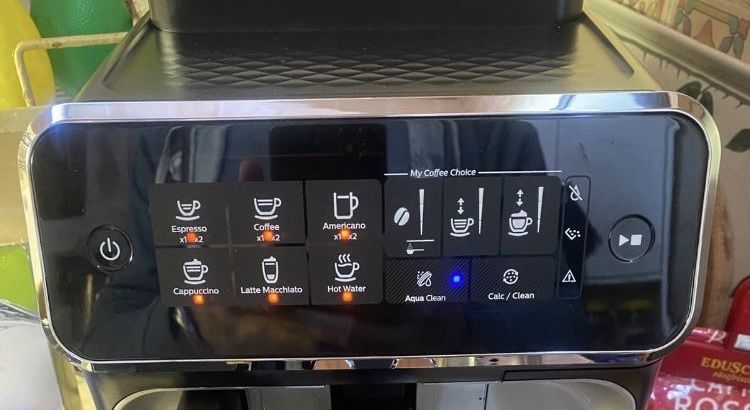 Кавоварка Кавомашина з дому Philips EP3240 LatteGo 3 роки ер3200