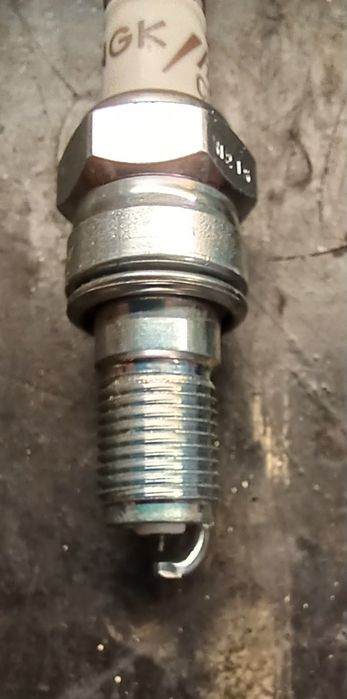Vela NGK Iridium AJP Pr5