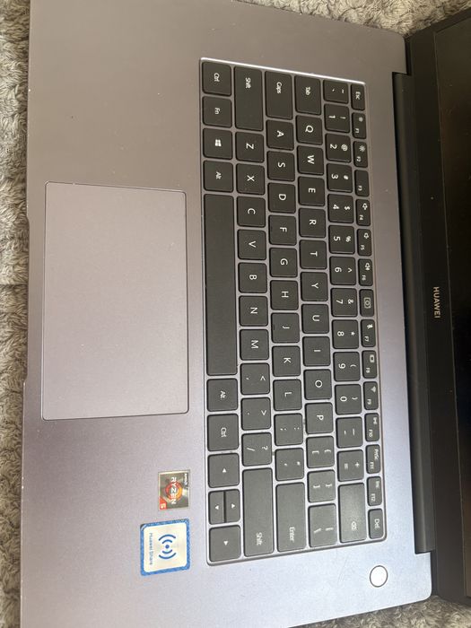 Laptop Huawei Matebook D15
