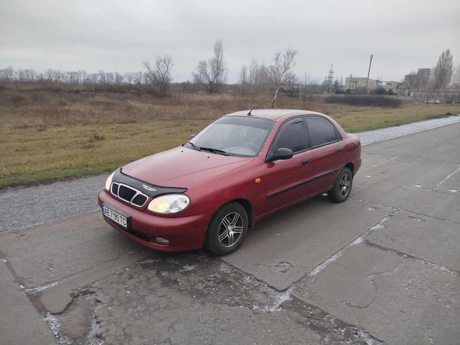 Продам део сенс,в хорошем состоянии,без вложений,газ.бензин,титаны,музыка,тонировка,хороший Акум,салон приятный,машина ухоженная,лобовое без трещин