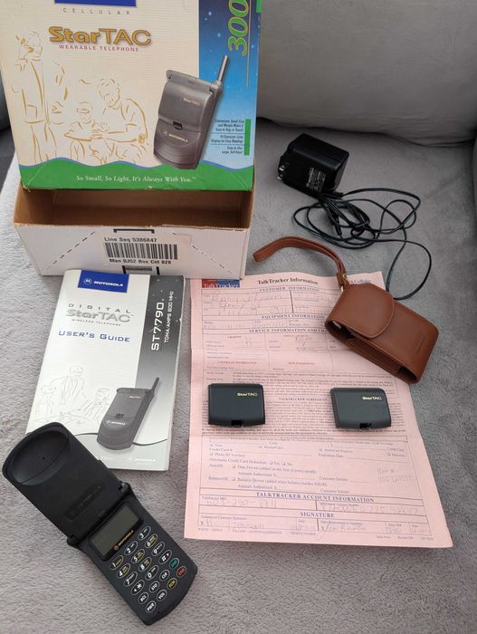 Motorola StarTac 3000 CDMA Flip LED Мобильный телефон Комплект Раритет