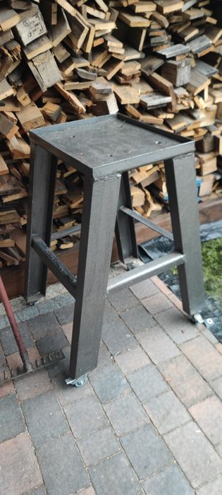 Solidny stojak pod wiertarkę krajzege bardzo stabilny i ciężki