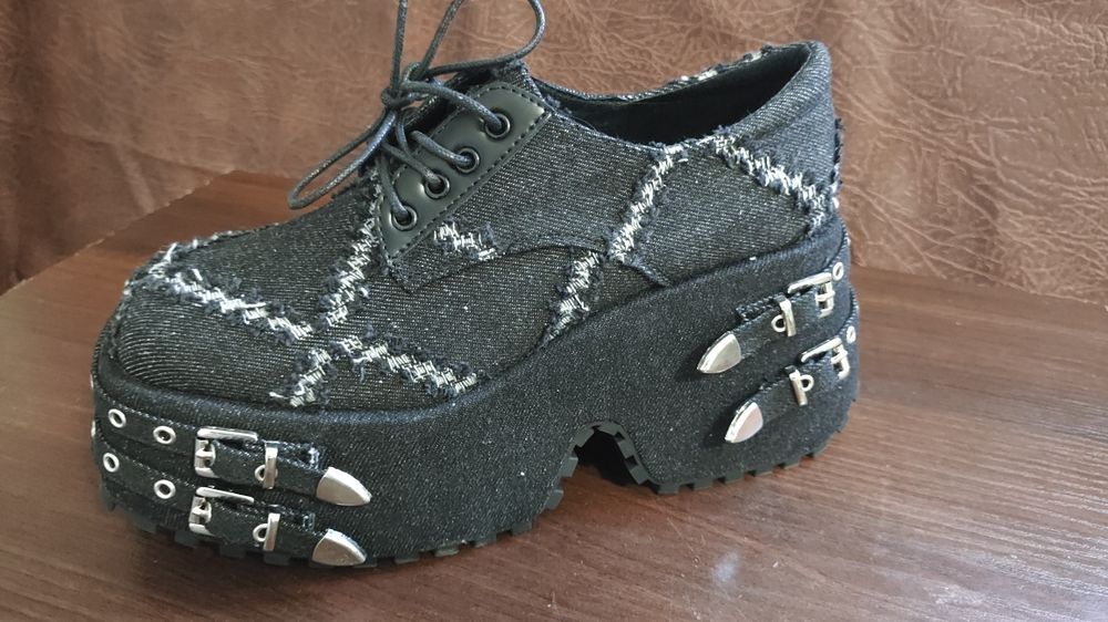 Ботинки, кеди на високій платформі 40р