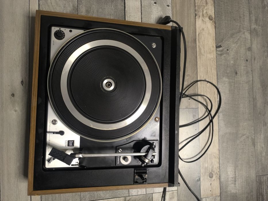 Gramofon dual.1226