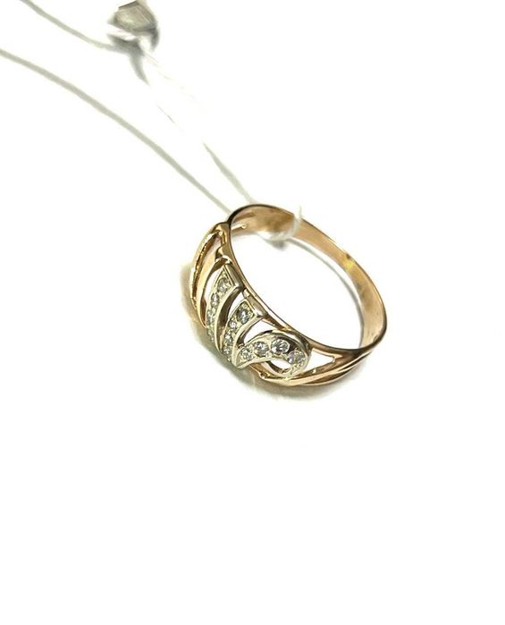 Золоті каблучки 585 проби