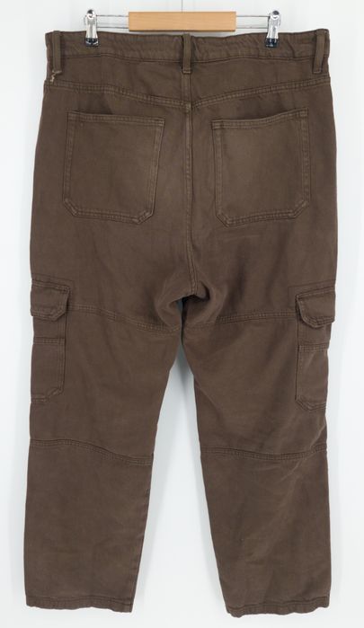 Jeansy cargo proste brązowe Bershka 46