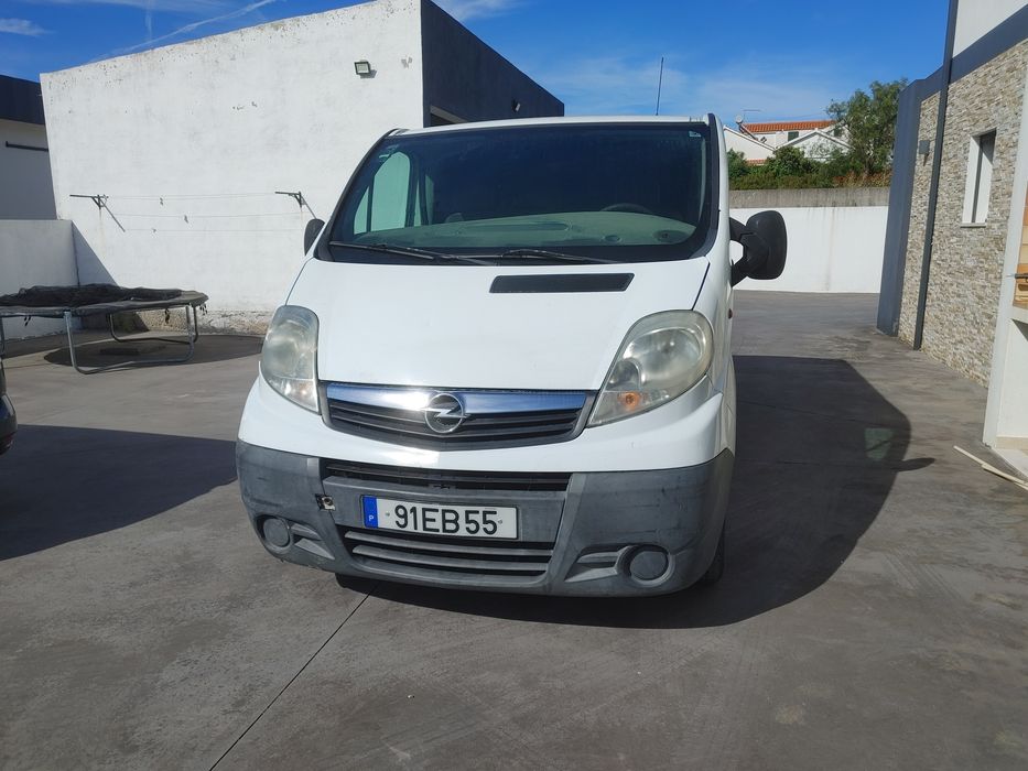Opel Vivaro 2.0 CDTI - Caixa Fibrada 2,20x1,60m