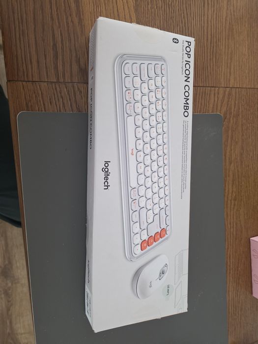 Logitech POP Icon Combo Mysz i klawiatura zestaw bezprzewodowy Bluetooth