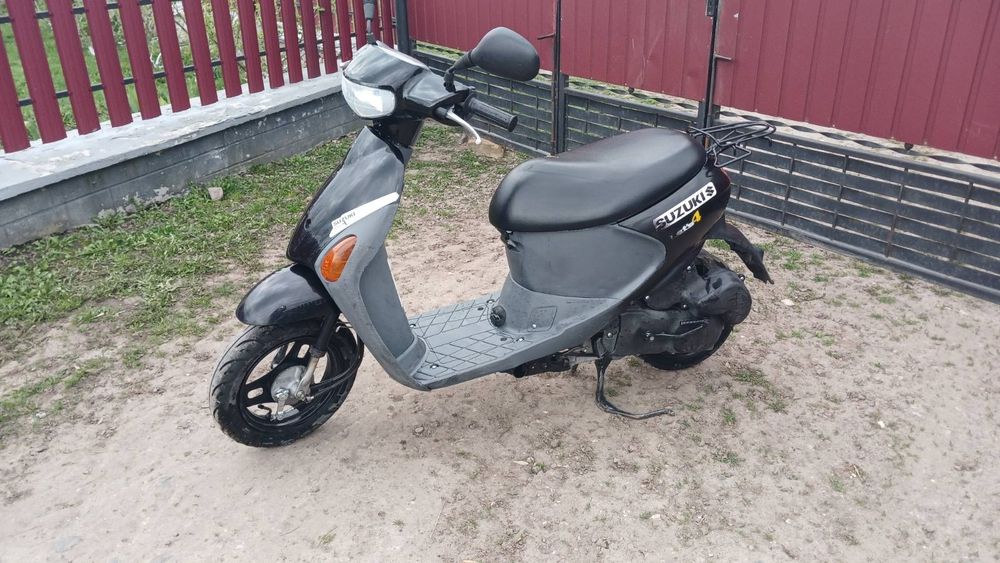 Продам скутер сузукі