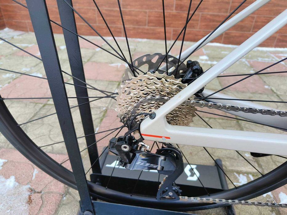 Новий шосейний велосипед BMC Teammachine SLR FIVE , Shimano 105 Di2