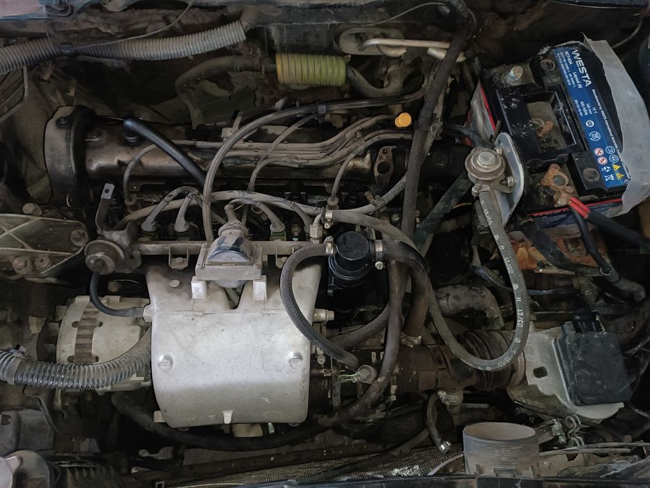 Двигатель Пежо 405 1.9 Бензин Мотор Двигун Peugeot 405 Инжектор