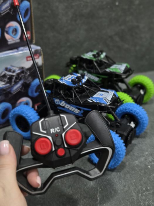 Машинка на радіоуправлінні, баггі на пульті, іграшки швидкісна машинка