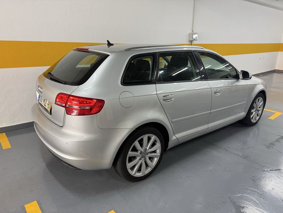 Audi A3 Sportback 1.6 TDI • Nacional • Excelente Estado