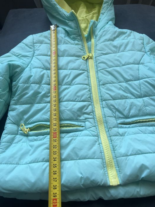 Курточка весняна